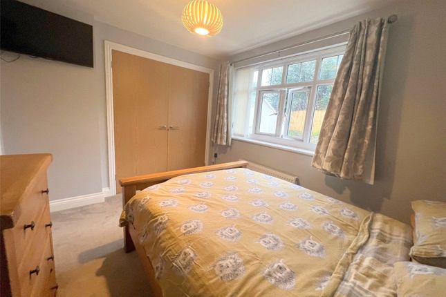 Terraced house for sale in Moors Road, Johnston