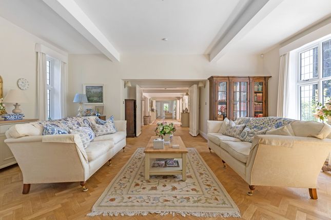 Oldbury House, Knottocks Drive, Beaconsfield photo 4