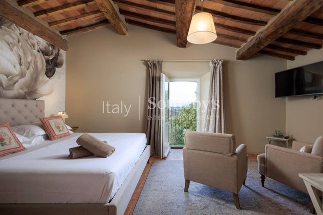 Country house for sale in Via Grosseto, Cinigiano, Toscana