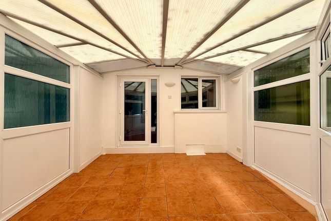 86, Kenmare Drive, Plymouth photo 5