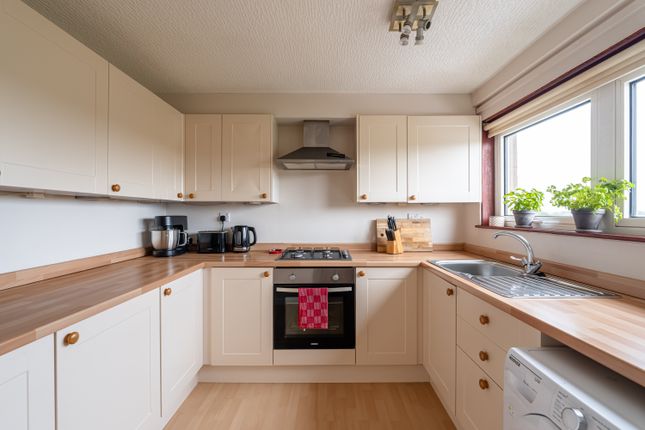 5/7, Kingsknowe Place, Edinburgh photo 4