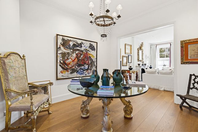 13, Wilton Crescent, London photo 4
