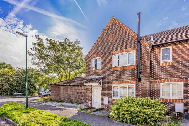 3-bed house on 82, Churchwood Drive, Chichester, £325,000