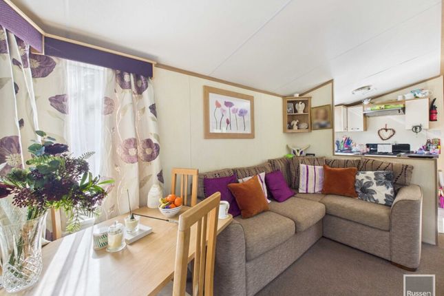 4 The Lodges, Haveringland Hall Park, Norwich photo 4