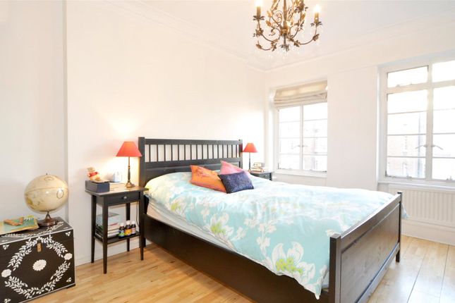 Flat for sale in Rossmore Court, Park Road, London