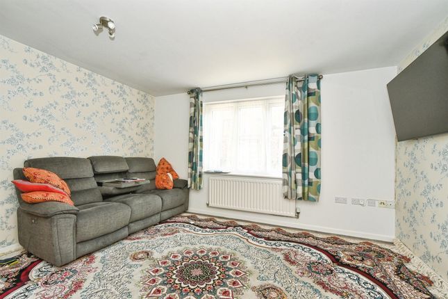 Flat 1, Rugby House, 1, Twickenham Close, Swindon photo 3