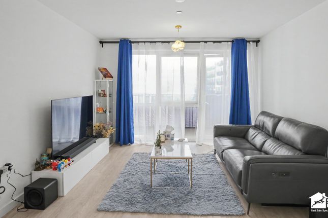 Flat 34, Forastero House, Hayes photo 2