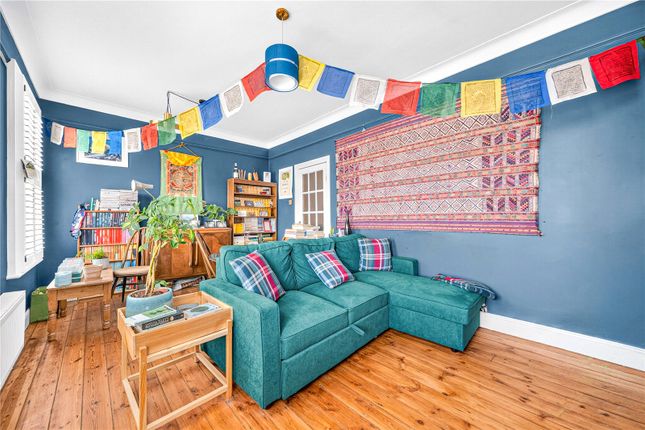 157, Blackhorse Road, London photo 4