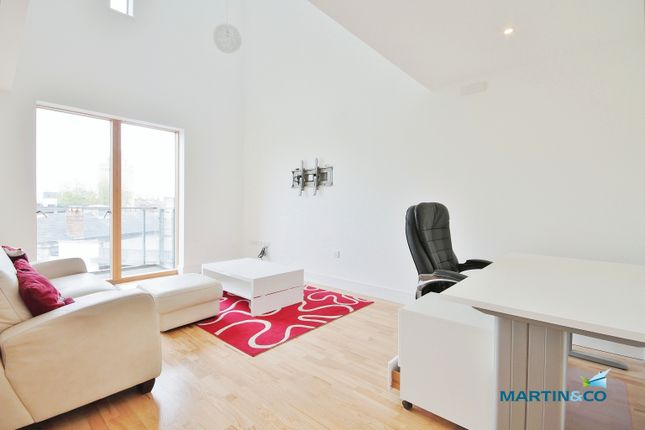 Flat for sale in New Road, Oxford