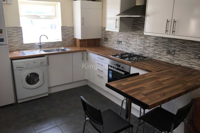123, Wyeverne Road, Cardiff photo 2