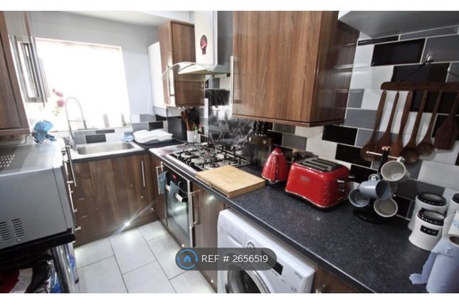 Stormount Drive, Hayes photo 3