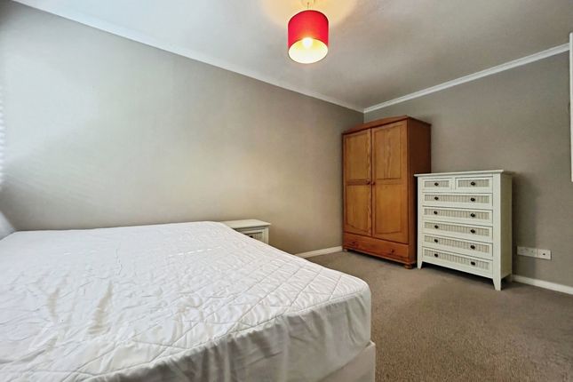 Room 2, 11, Cherry Tree Road, Tunbridge Wells photo 2