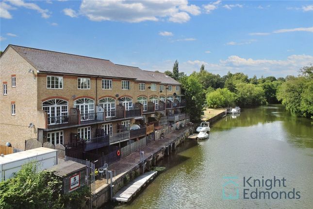 End terrace house for sale in St. Peters Street, Maidstone
