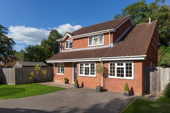 Detached house for sale in Willow Park, Lindfield, Haywards Heath