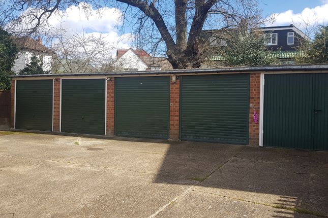 Parking/garage to rent in Bittacy Hill, Mill Hill