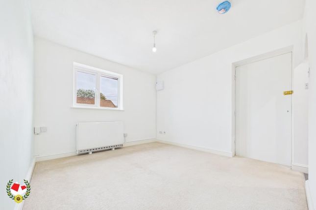83, Overbrook Road, Gloucester photo 4