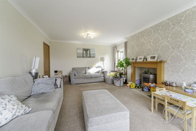 Oak Bank Close, Mansfield photo 3