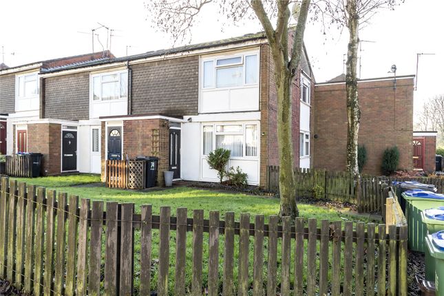 Thumbnail Flat for sale in Yardley Close, Oldbury, West Midlands