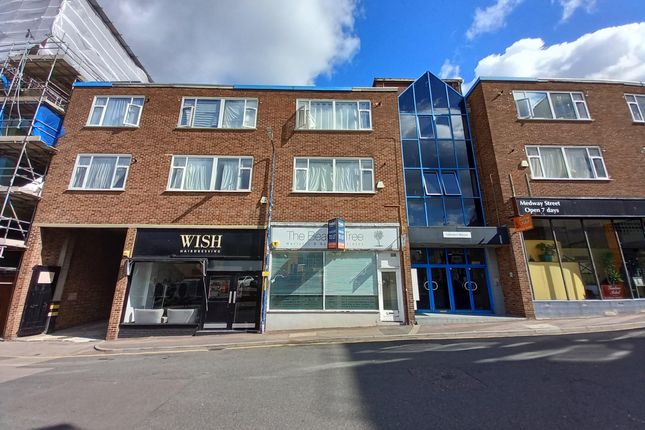 Studio to rent in Medway Street, Maidstone