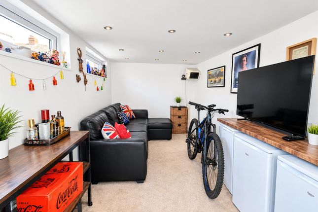44, Eastbourne Avenue, Gosport photo 4