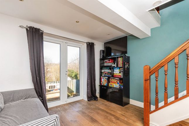 39, Oakfield Road, Hastings photo 4
