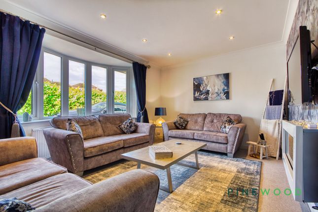 86 Davids Drive, Chesterfield photo 4