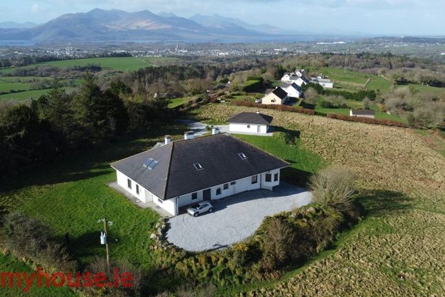Country house for sale in Tullig, Killarney, V93 Yyt3