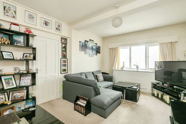 66, Marine Court, St. Leonards-On-Sea photo 2