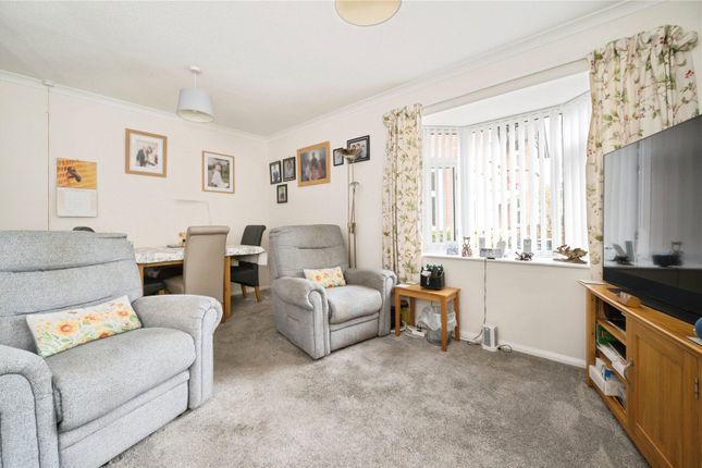 Flat 10, Elizabeth Court,, Elizabeth Close, Southampton photo 4