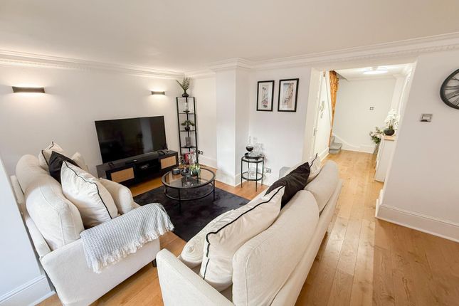 Flat 22, Grand Mansions, 1-3, Silverdale Road, Eastbourne photo 2