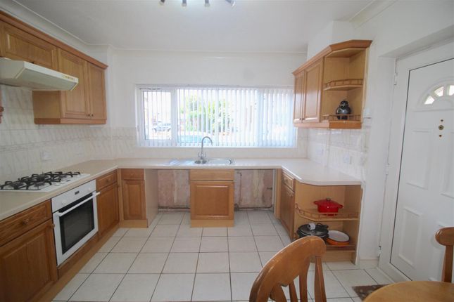 39, Mears Drive, Birmingham photo 4