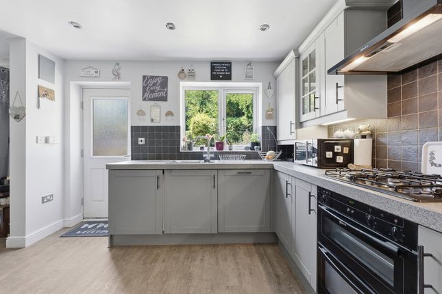 2, Tennyson Grange, Nottingham photo 4