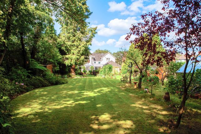 4 Bed Detached House For Sale In West Parley Ferndown Dorset Bh22 Zoopla