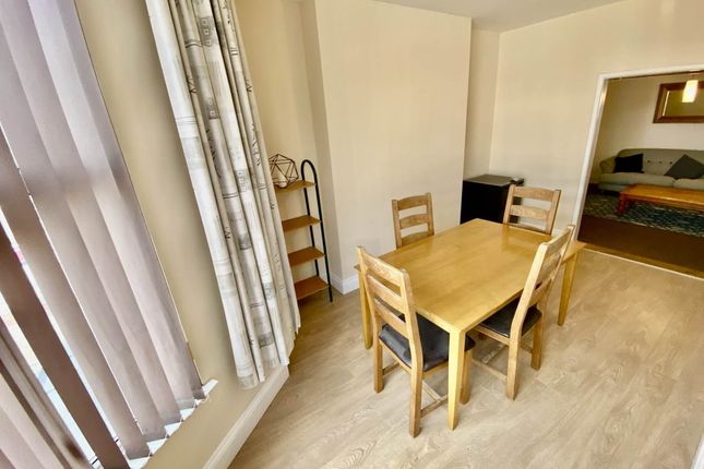 Gwydr Crescent, Uplands Swansea photo 5
