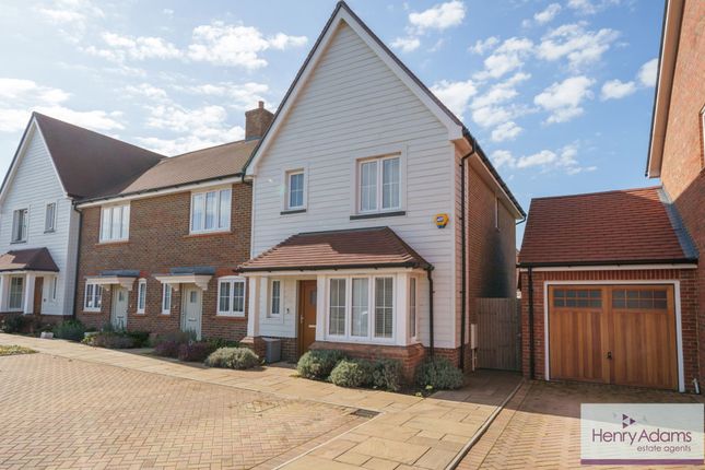 End terrace house for sale in The Boulevard, Horsham