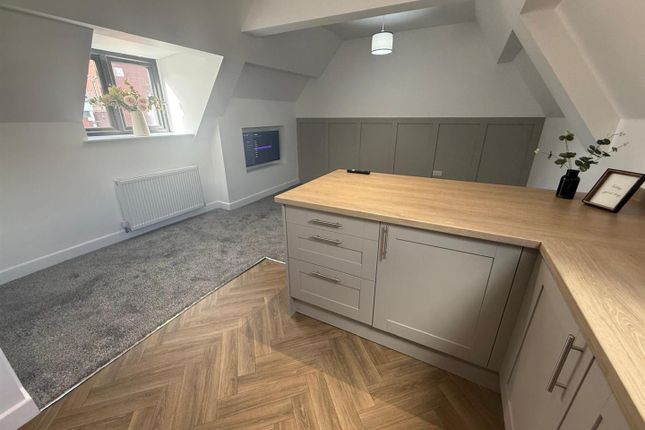 Room 6, 41, West Gate, Mansfield photo 3