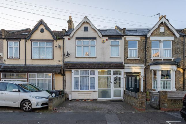 Property for sale in Buxton Road, London