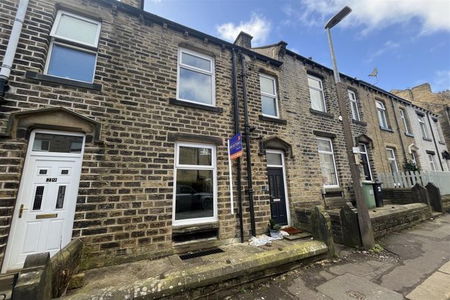 Thumbnail Terraced house for sale in Wellington Street, Oakes, Huddersfield