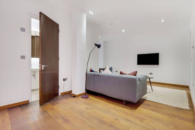 Thumbnail Flat to rent in Bayham Street, Camden Town, London