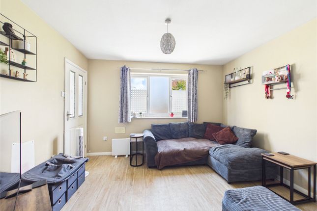 14, Winsbury Way, Bristol photo 4
