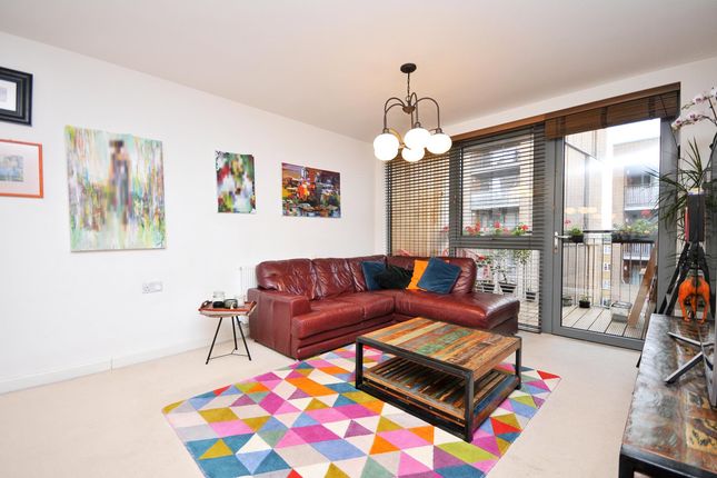 Thumbnail Flat for sale in Bromley Road, Catford, London, England