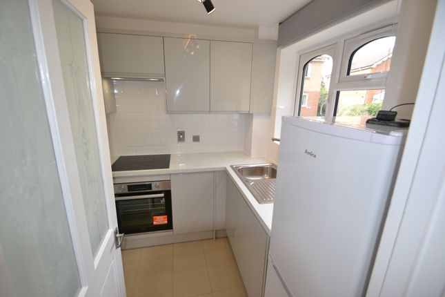 18, Corfe Place, Maidenhead photo 4