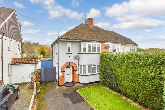 3-bed semi-detached on Castle Way Leybourne, West Malling, £297,500