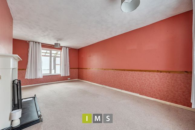 3 Colne Close, Bicester photo 4