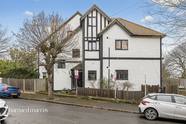 1-bed flat on Flat 1, 23, Blenheim Crescent, South Croydon, £260,000