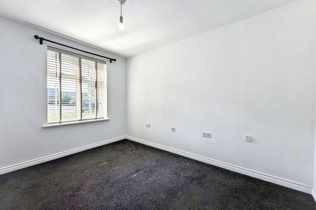 74 Grange Road, Jarrow photo 3