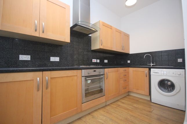 Thumbnail Flat to rent in Citadel Road, West Hoe, Plymouth