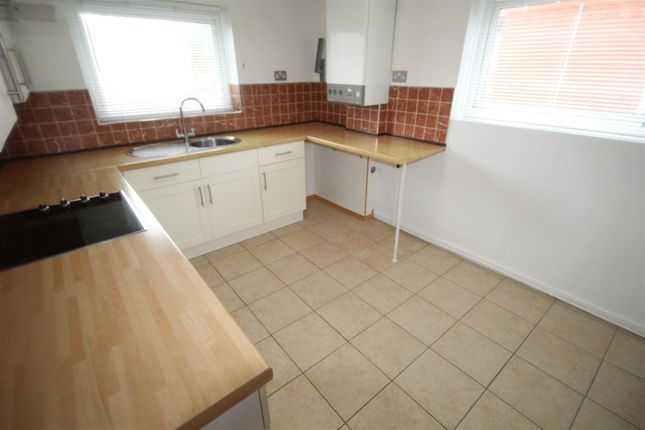 Thumbnail Flat for sale in Woodland Park, Colwyn Bay