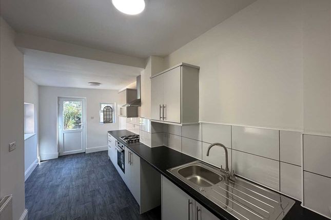8, Henderson Avenue, Scunthorpe photo 4