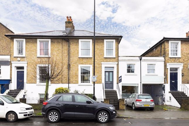 Thumbnail Property to rent in Southgate Road, London